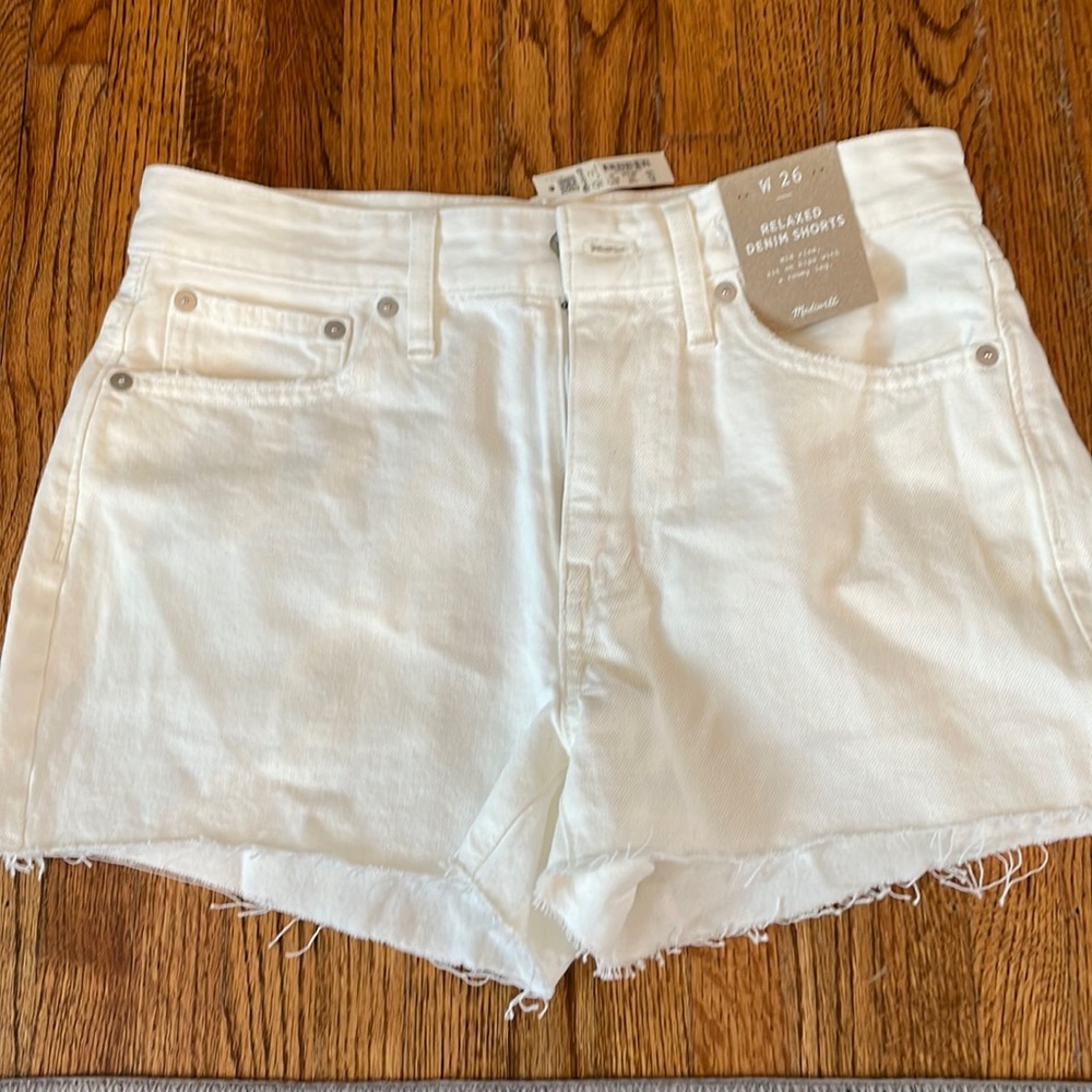 Madewell women’s relaxed denim shorts
